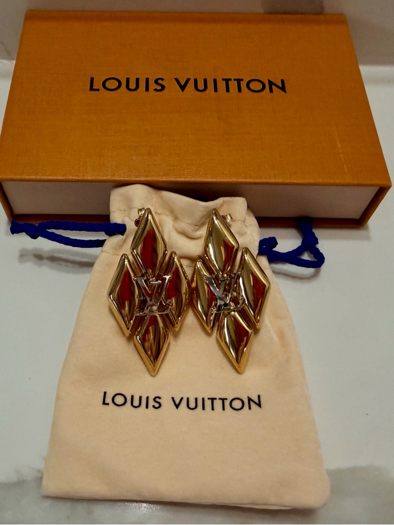 Louis Vuitton Lv Go 14 Gold Drop Earrings Statement Logo Like New W/ Box